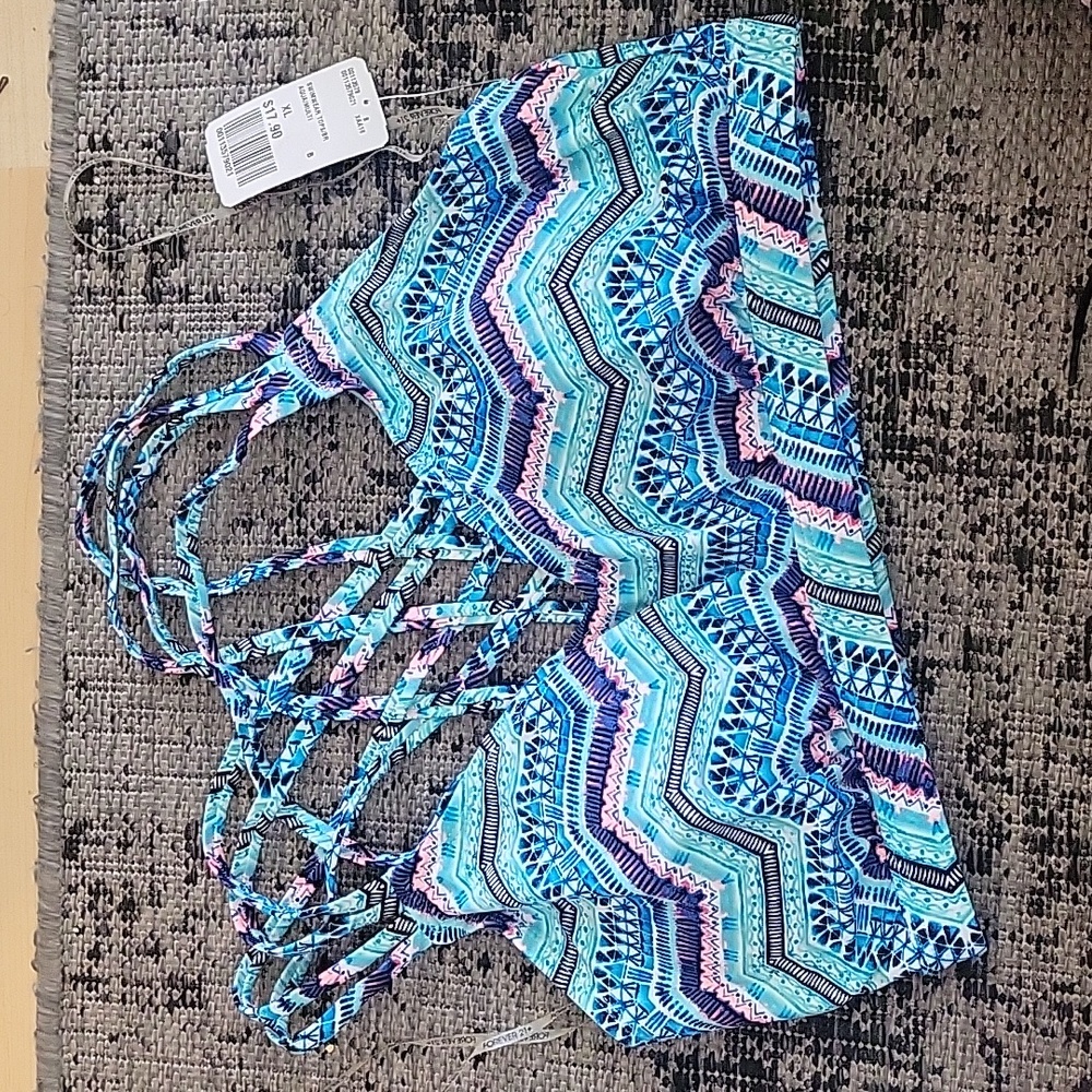 F21 swin top